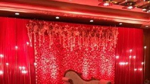 Fairy-Light Sparkle Stage - Chana Jor Garam Artist Booking India